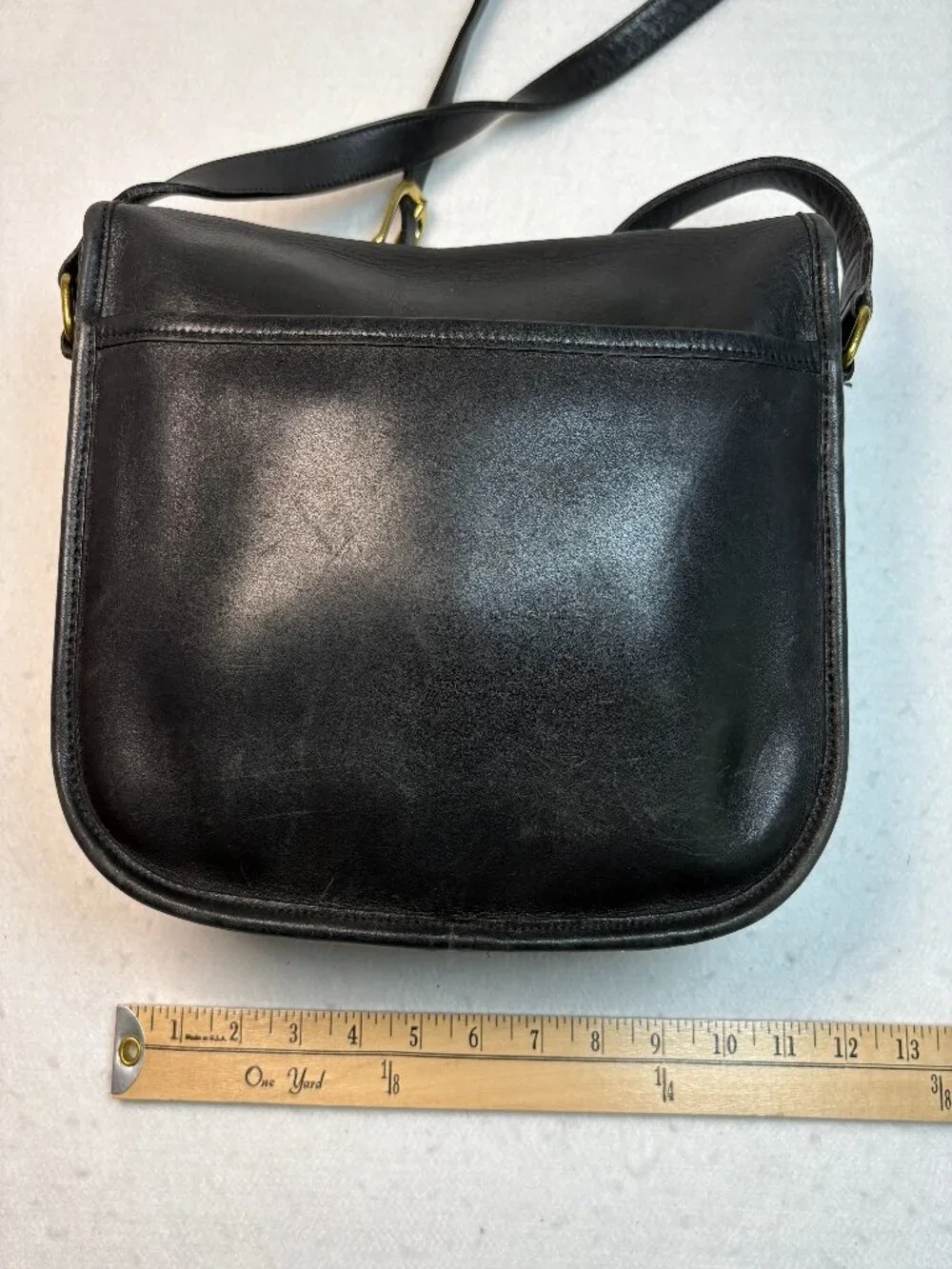 Vintage Coach Black Leather City Bag 9790 Crossbody Turnlock Messenger Classic